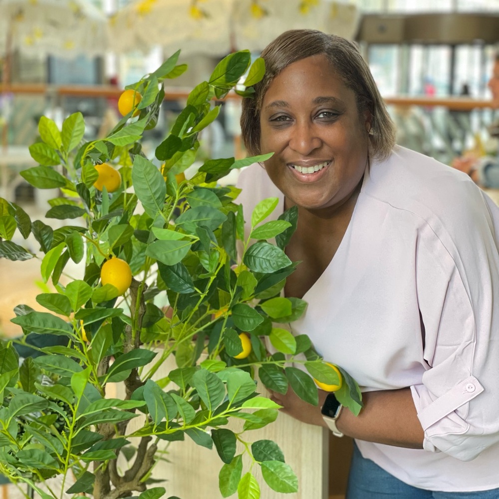 Meet your Posher, Jene